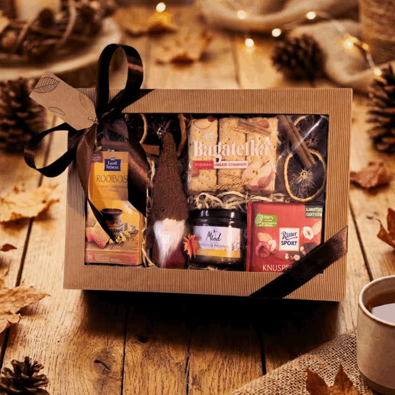 Cozy Autumn – pudełko prezentowe ze skrzatem, suszonymi pomarańczami i laskami cynamonu